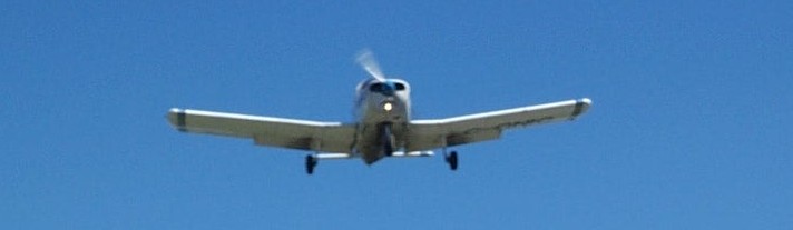 Cherokee C-GNIC on approach to Langley Airport, Langley Flying School